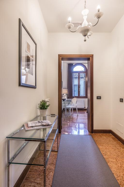 Ca' Del Monastero 1 Collection For 4 Guests With Balcony And Lift Apartament *