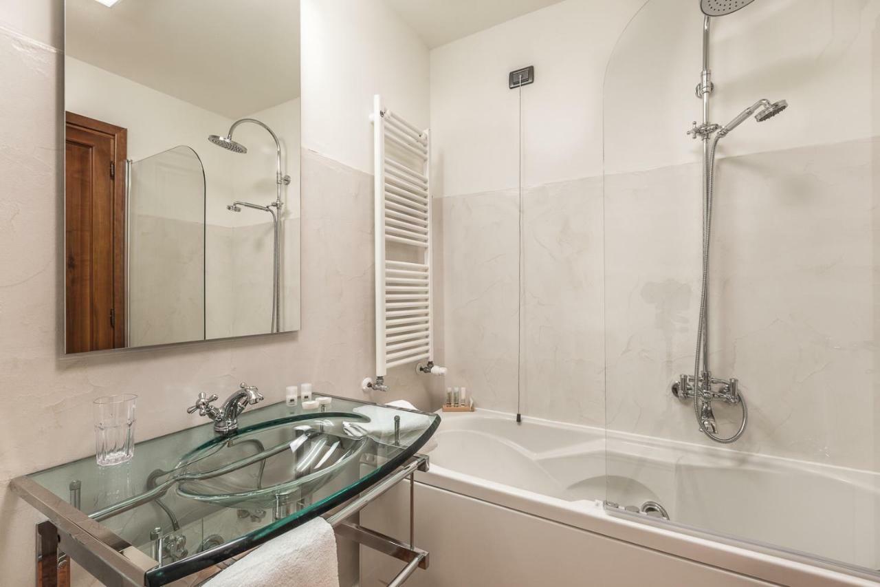Ca' Del Monastero 1 Collection For 4 Guests With Balcony And Lift Apartament